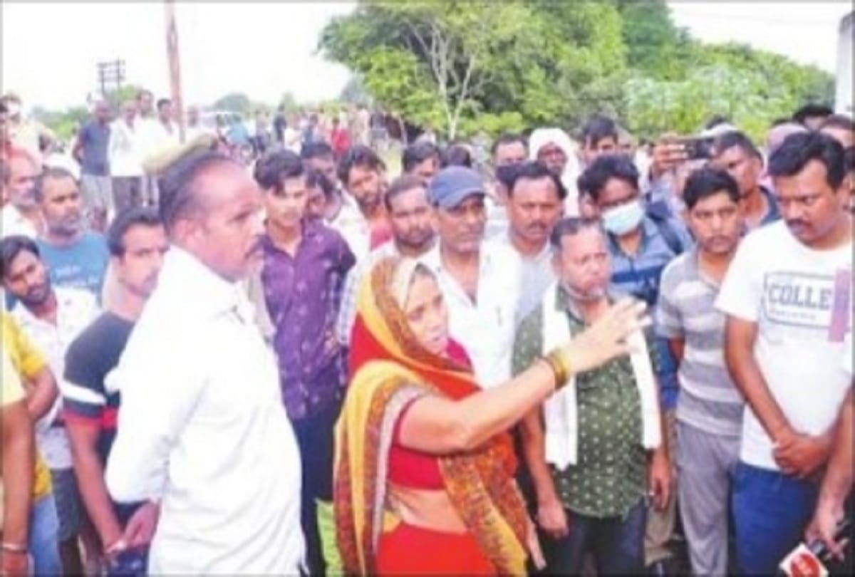 Dairy operator and his wife brutally murdered in Jhansi see photos