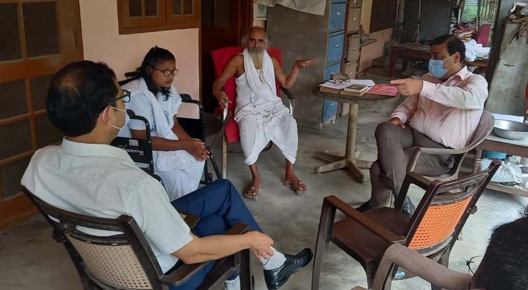 Atmabodhanand rejected the request of DM and SSP