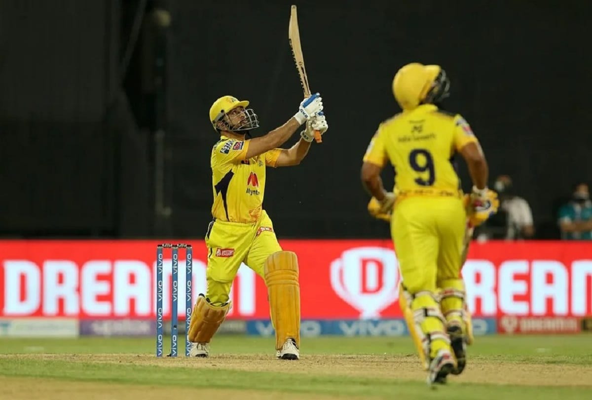 CSK vs SRH ipl 2021 Kevin Pietersen Sunil Gavaskar on MS Dhoni said What he has done should strike fear into the opposition