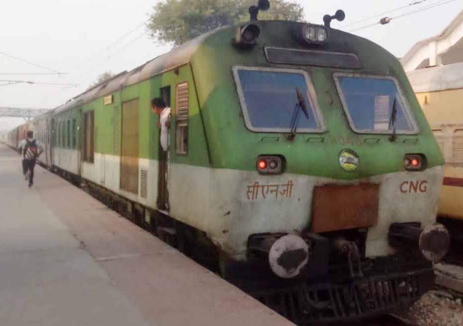 Special passenger train started from Shamli to Shahdara