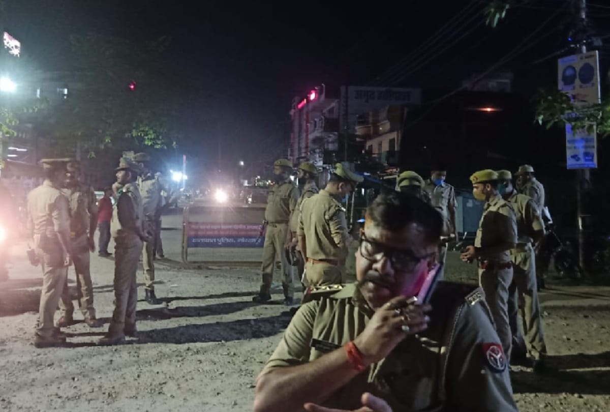 model shop waiter murder case people saved lives by hiding behind counter amid chaos in gorakhpur