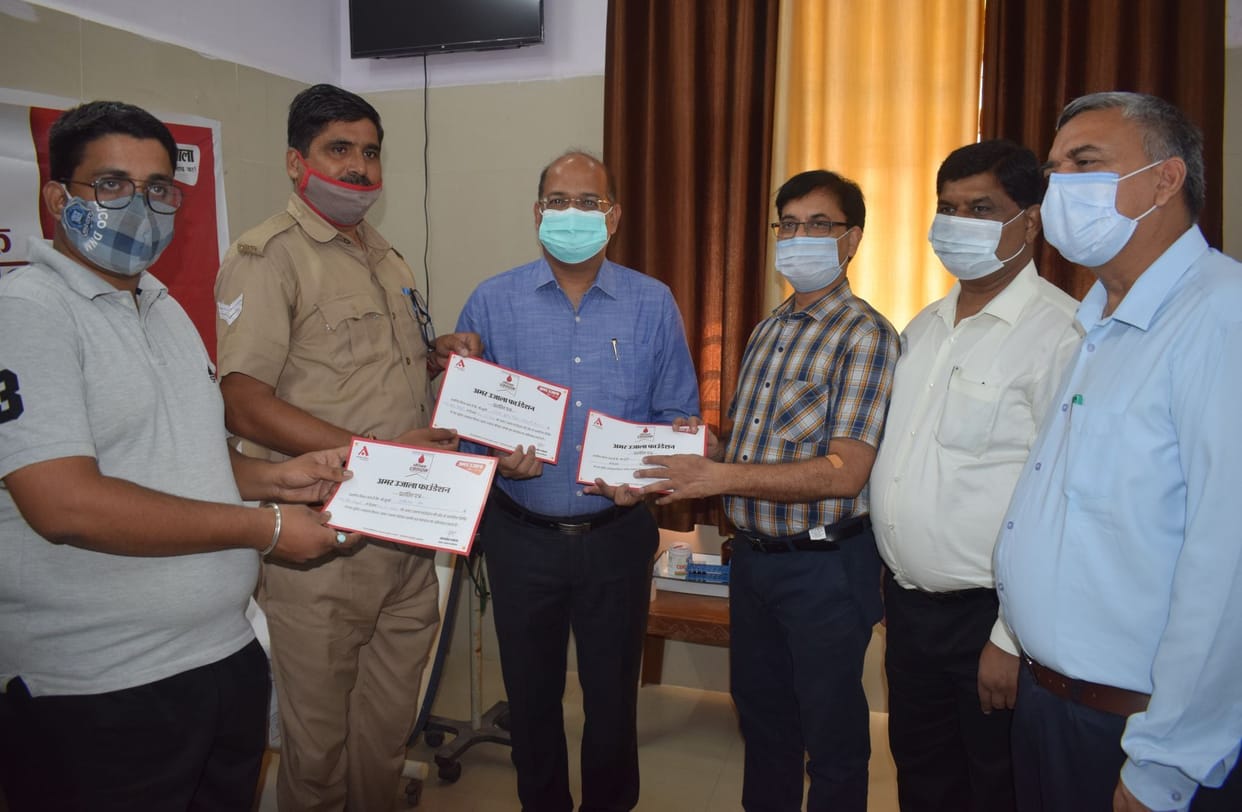ten great donors donated blood