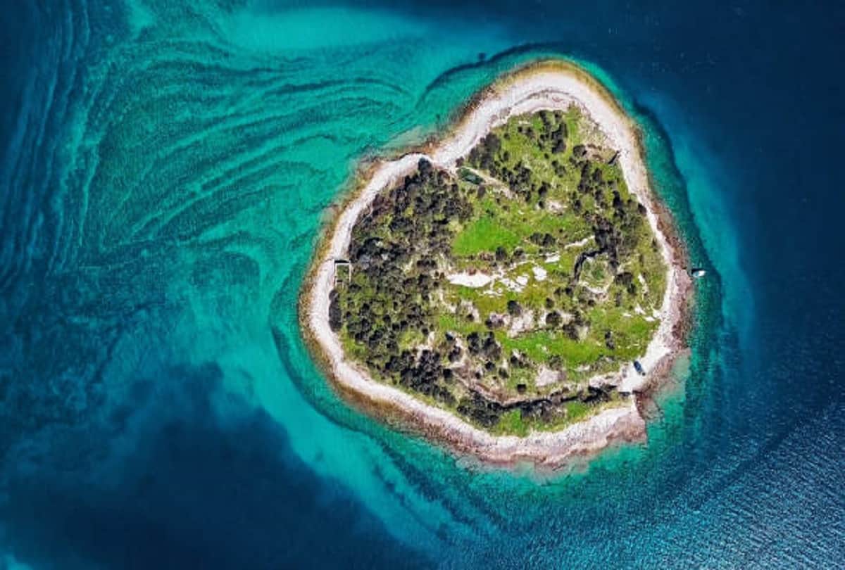 mysterious places in the world where tourists entry is banned know the secret behind it