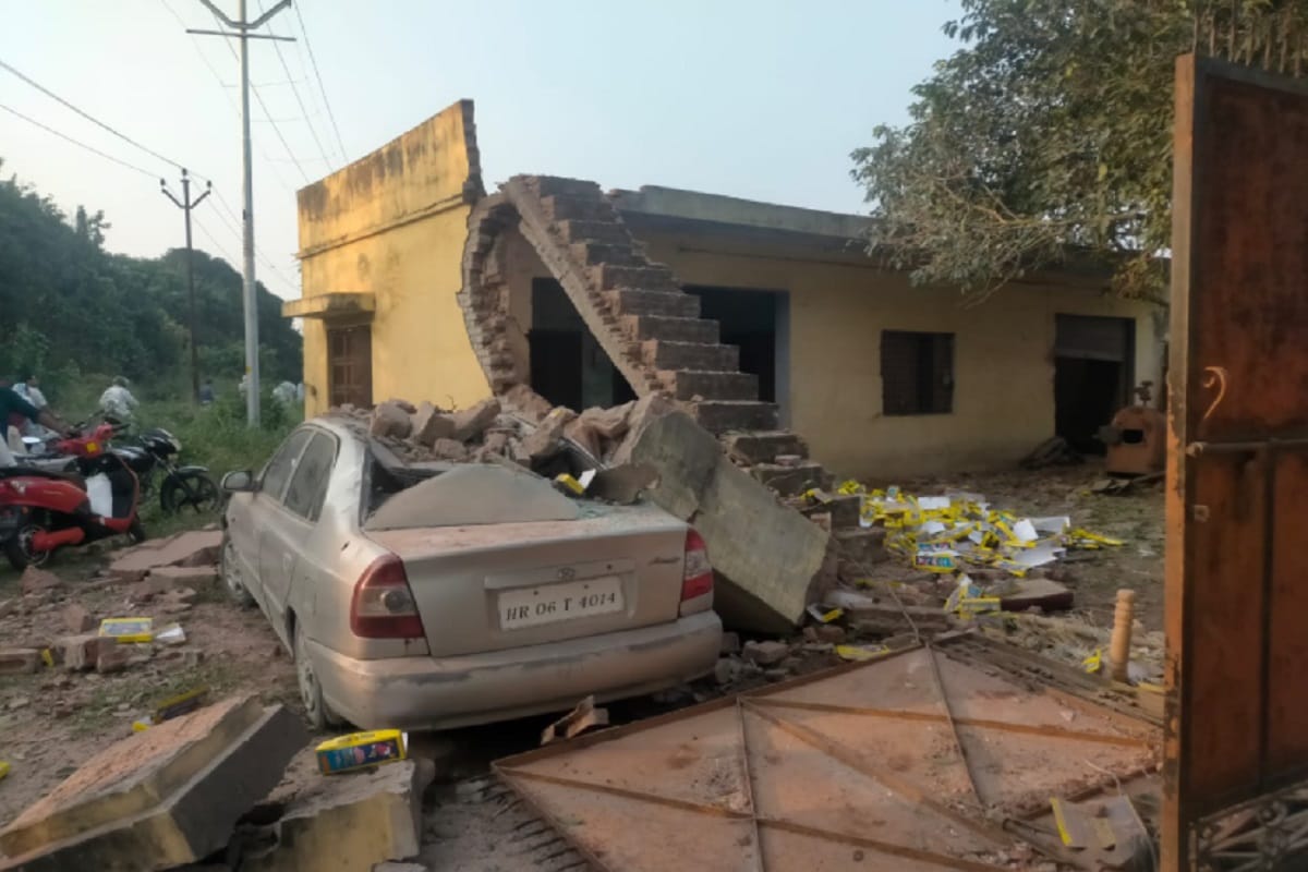 Shamli News: Big blast in a illegal factory four people died and see photos
