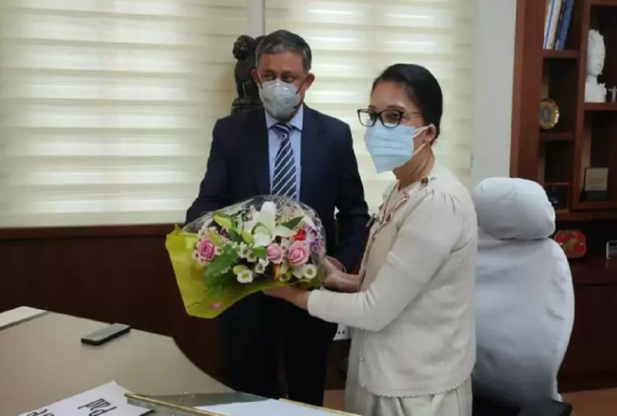 Meghalaya first Khasi woman RV Suchiang took over as Chief Secretary Read other important news