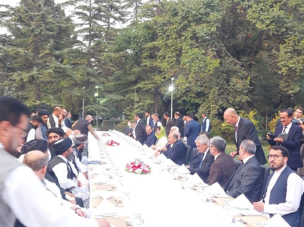 Taliban government invited the leading ambassadors of some countries of the world, including China, to dinner