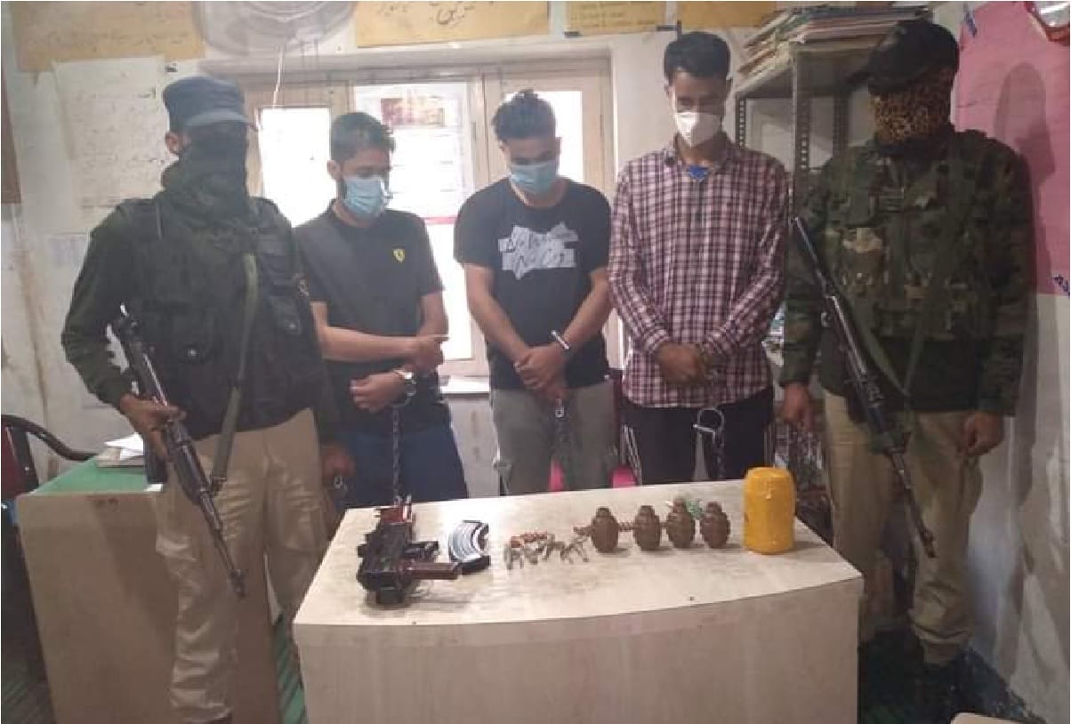 terrorists assosiates arrested in Kulgam, Grenade AK 47 IED and other ammunition recovered