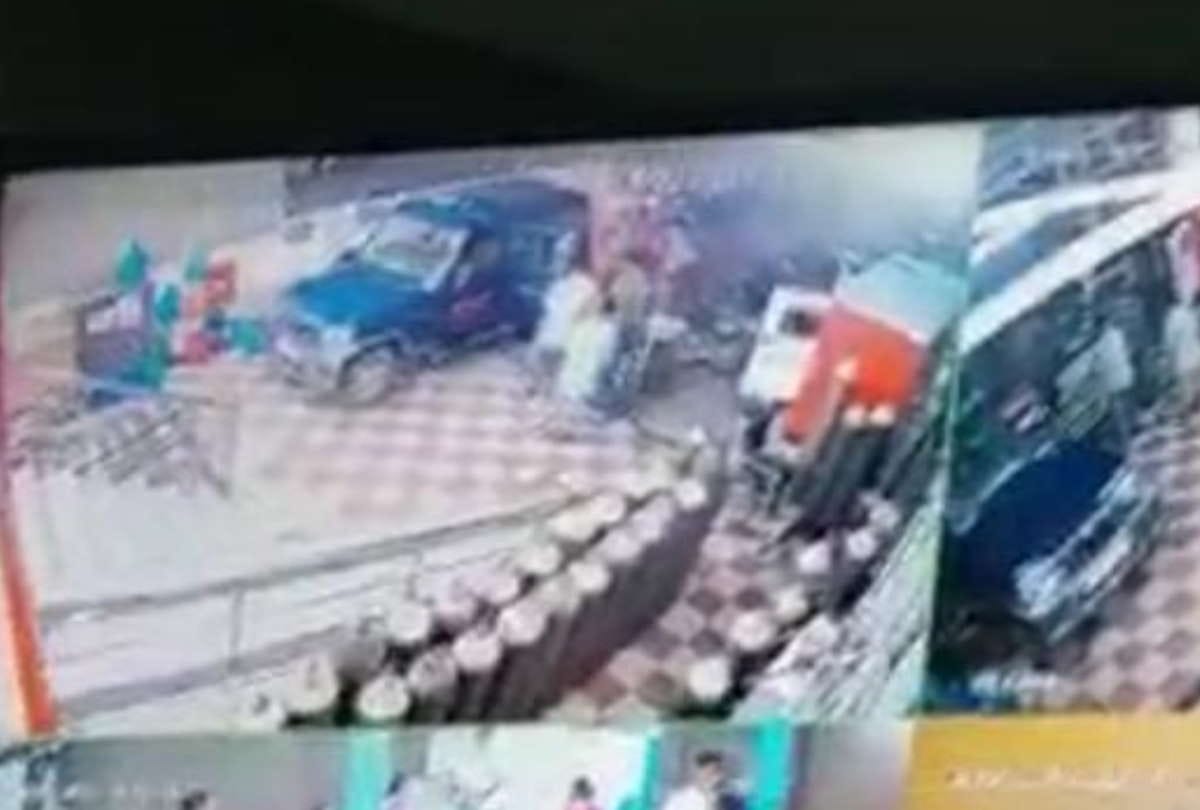 Police returned Manish from Mansi Hospital after ten minutes in Gorakhpur