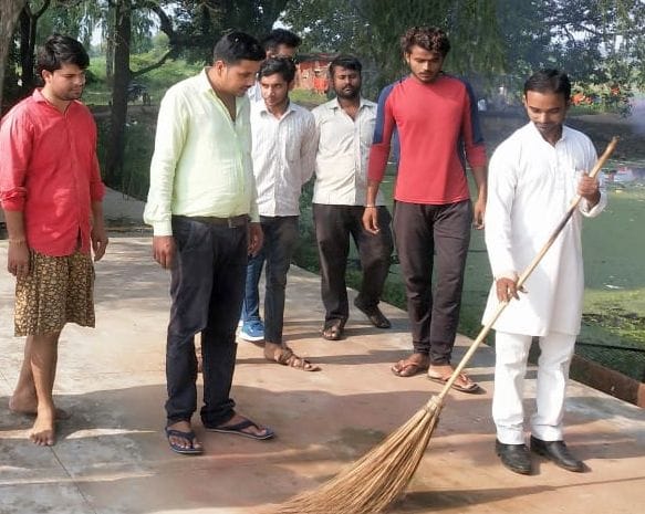Gandhi and Shastri Jayanti celebrated with pomp in the district