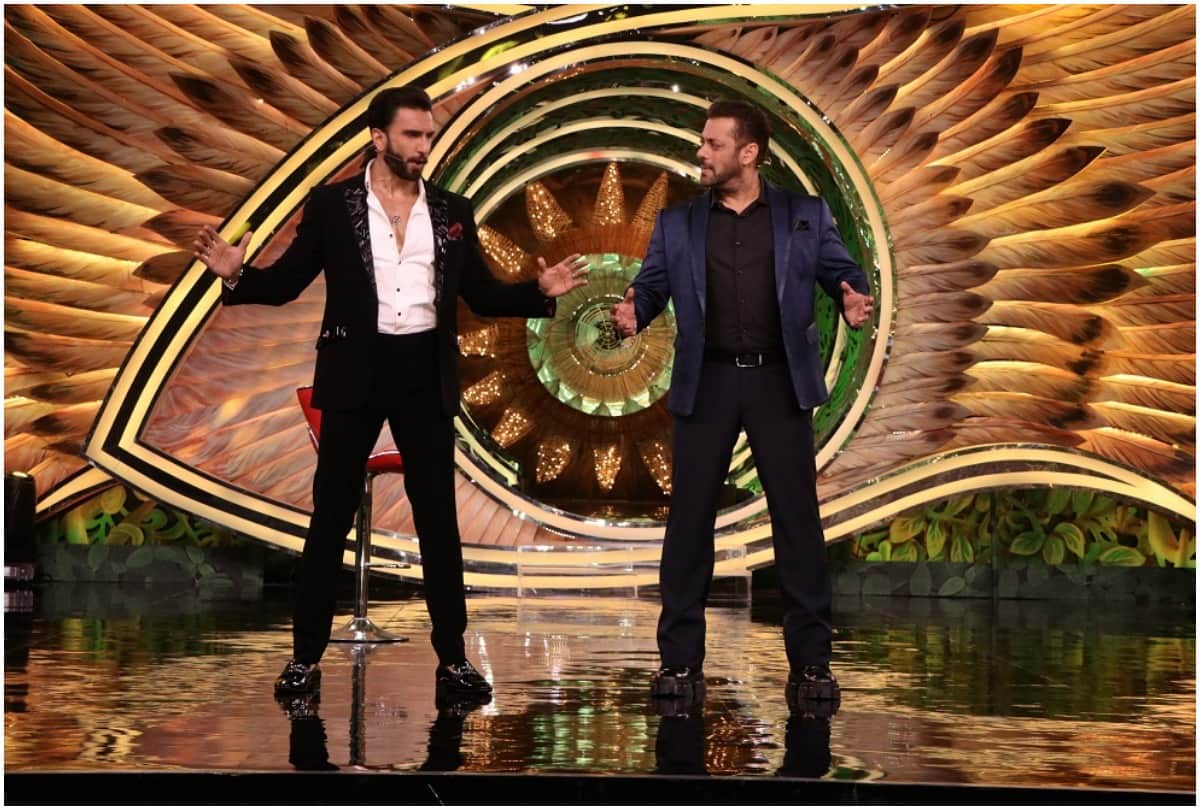 bigg boss 15 grand premier host salman khan and ranveer singh's fun banter at the premier night
