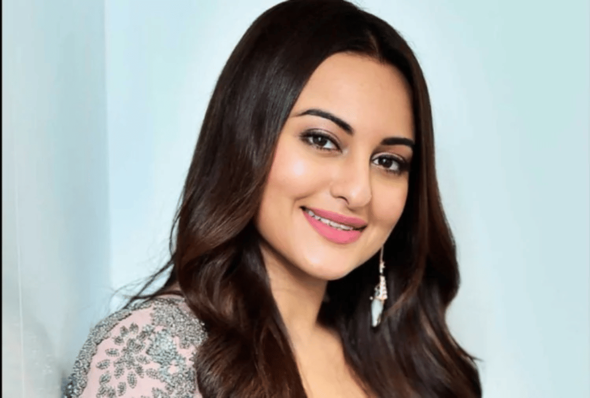 Discussion: Sonakshi Sinha was fall in true love in her school time now the news of marriage is in full swing