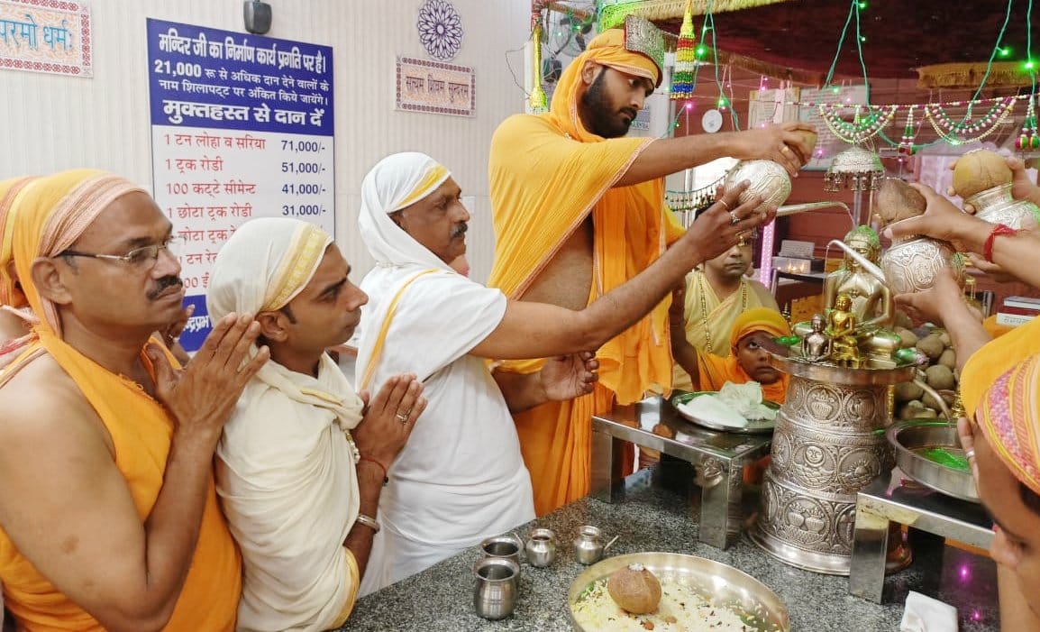 Adinath Bhagwan's Palki Yatra took out