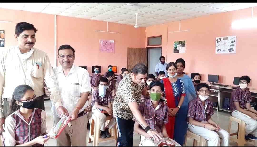 Health officials taught the lessons of cultured life to the children