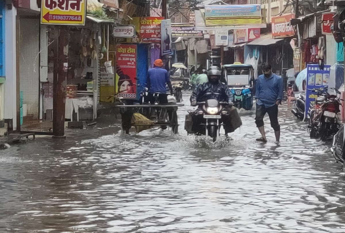 heavy Rainfall in UP Gorakhpur weather rain since 24 hours increased concern of farmers
