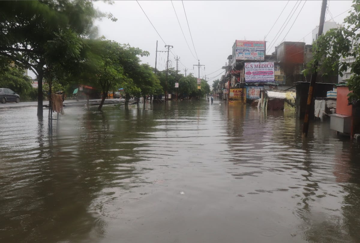 heavy rain continue after 24 hours in gorakhpur