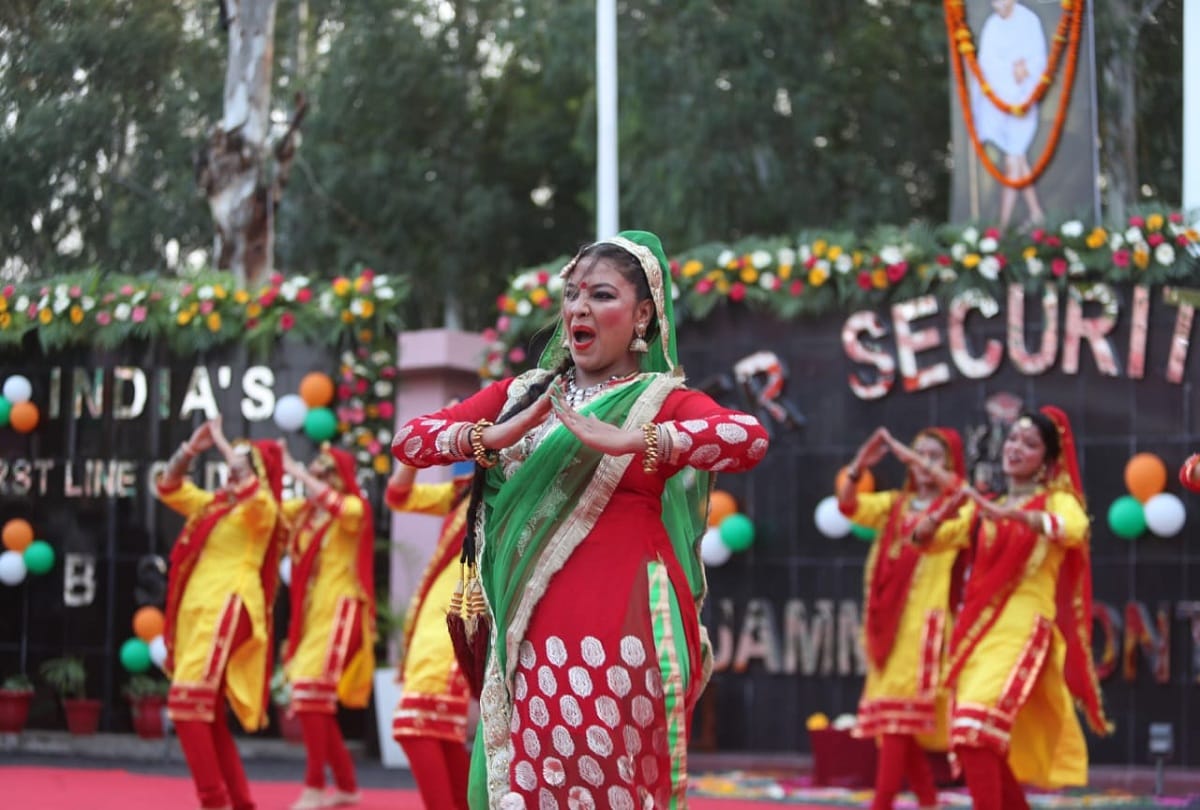 Lt Governor Manoj Sinha said that the retreat ceremony will boost tourism, will create employment opportunities