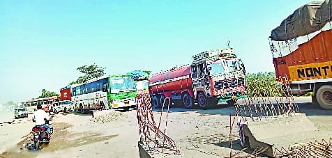 There is no difference on the bureaucracy on the Lucknow highway jam on the third day