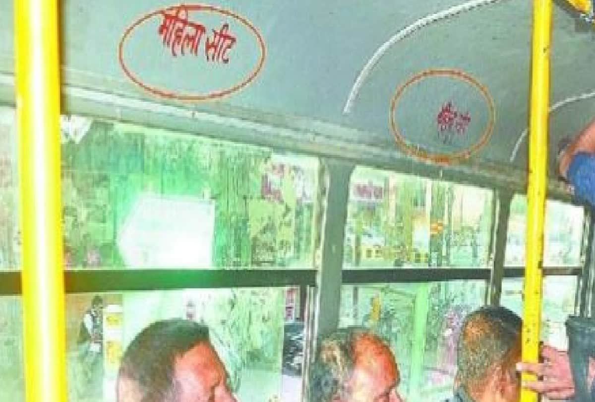 realty check of agra city buses women facing problems in city buses