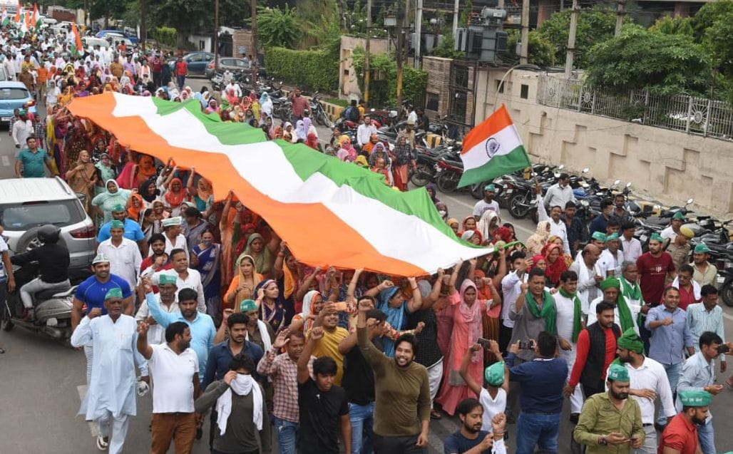 Farmers expressed their anger against the authority by taking out the triranga yatra