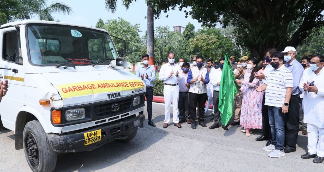 Garbage ambulance will 'treat' the city's garbage in emergency