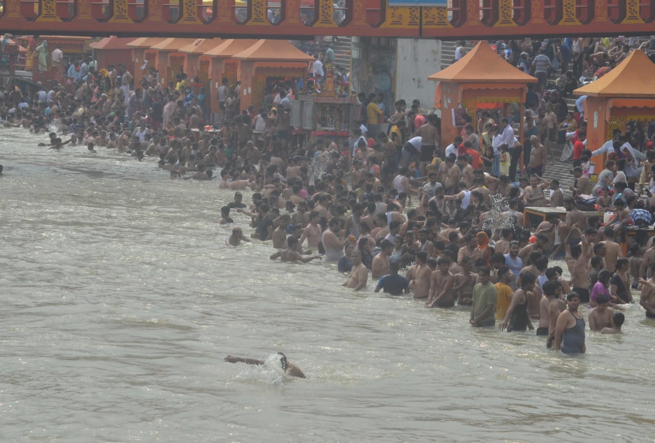 Haridwar jam on the weekend: Passengers gathered, people stuck on highway see photos