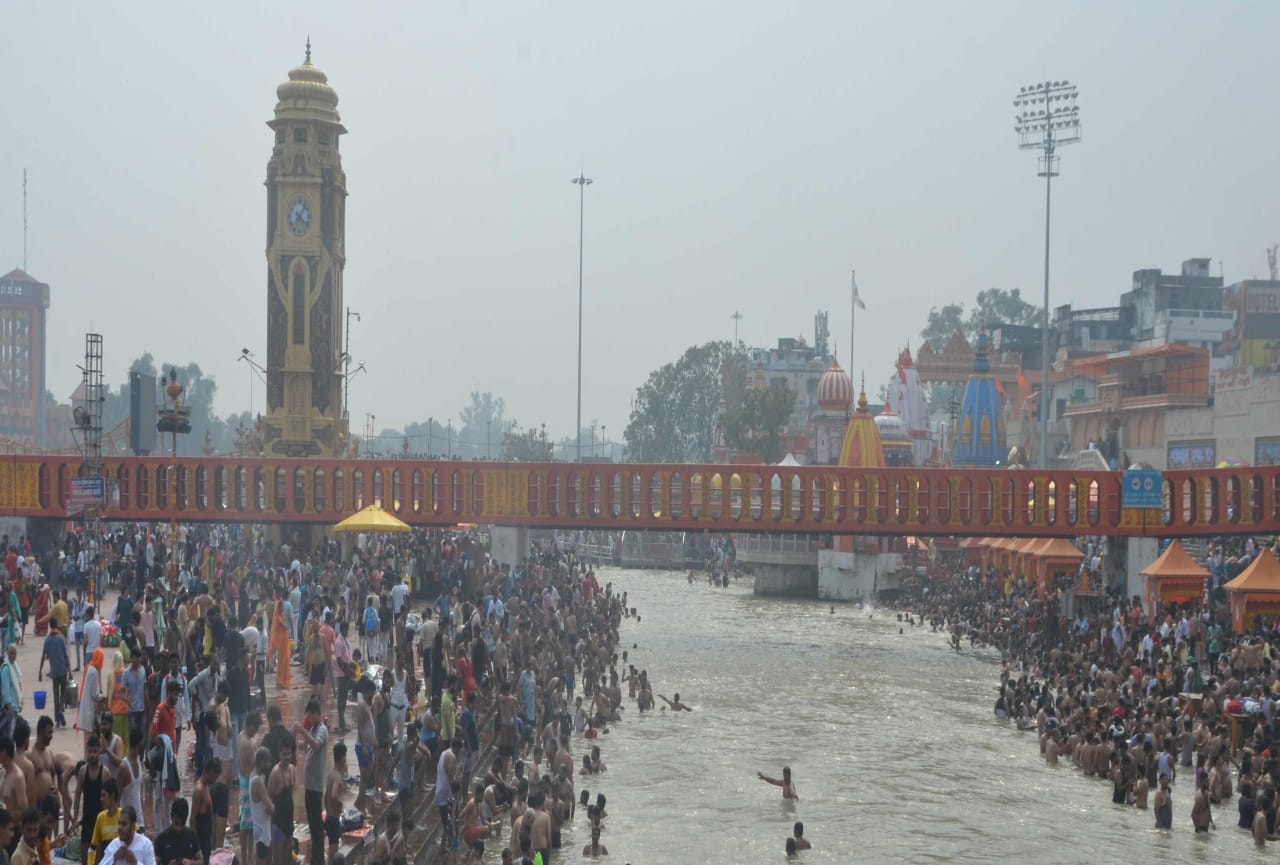 Haridwar jam on the weekend: Passengers gathered, people stuck on highway see photos