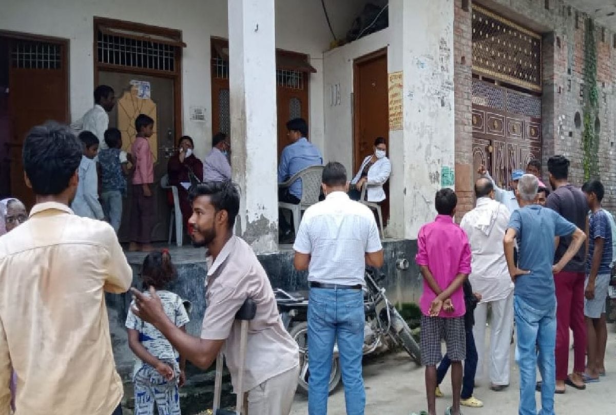 nine patients dies of dengue and fever in etah