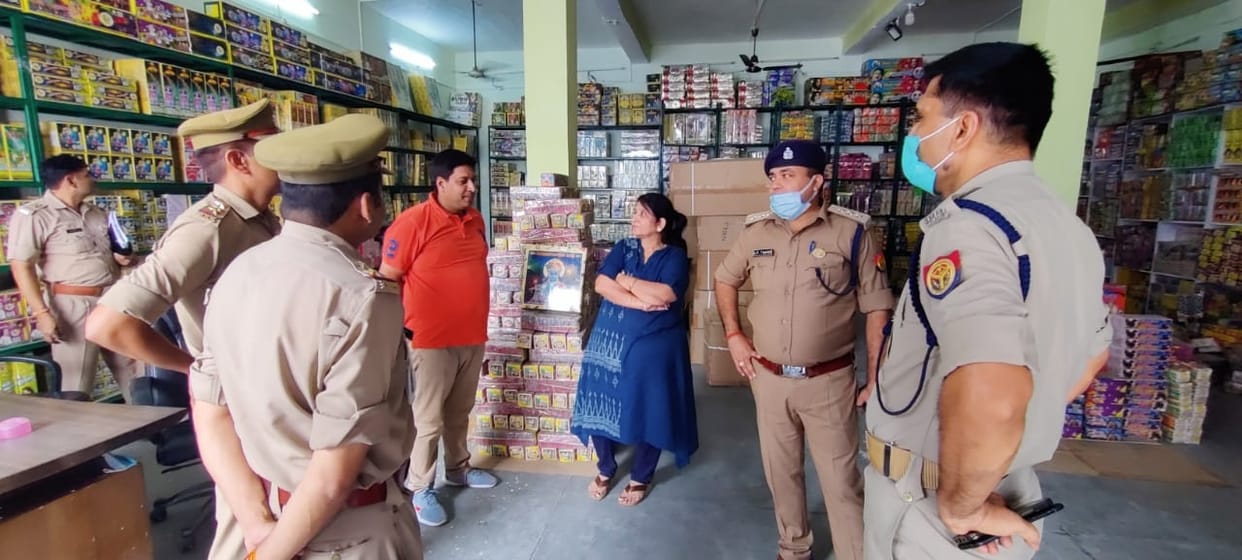 Officials inspected firecracker factories