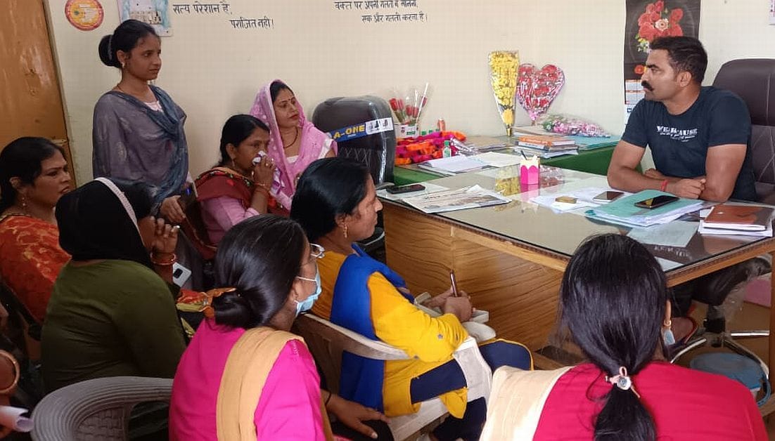 Outpost in-charge surrounded by disclosure of theft in Anganwadi office