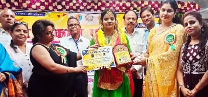 talent shown in solo dance competition