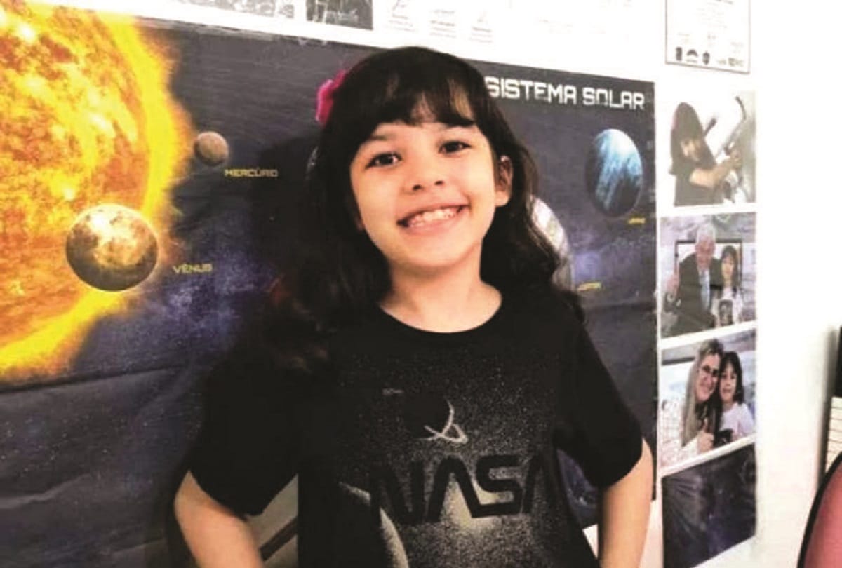 Record Youngest Scientist : Eight year old Nicole Oliveria found 18 space rocks, now dreaming of her own rocket