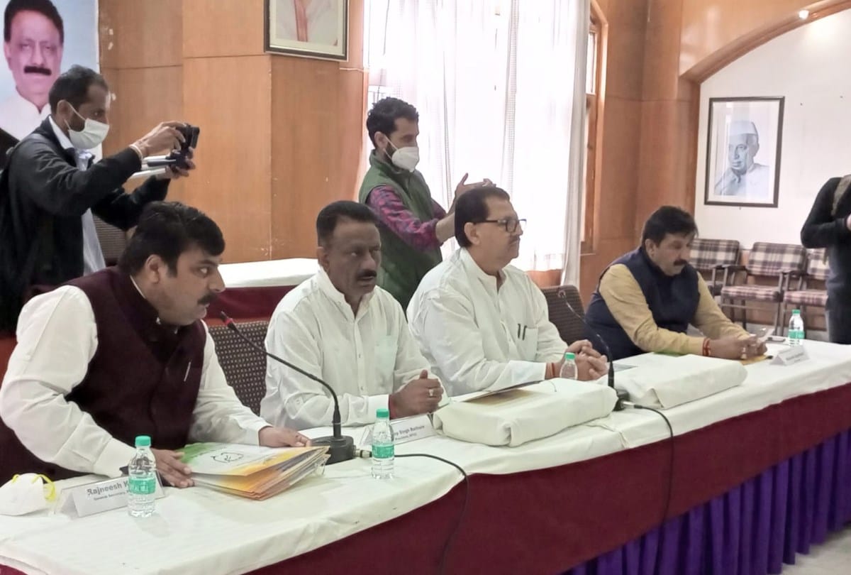 himachal congress chunav samiti meeting in shimla congress high command decide names for by election in himachal pradesh