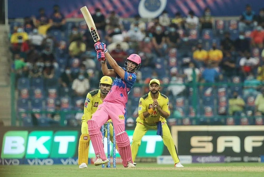 RR vs CSK, IPL 2021: rajasthan royals beats Chennai Super Kings by 7 wickets, after loss  MS Dhoni wife Sakshi Dhonis reaction, see Pics