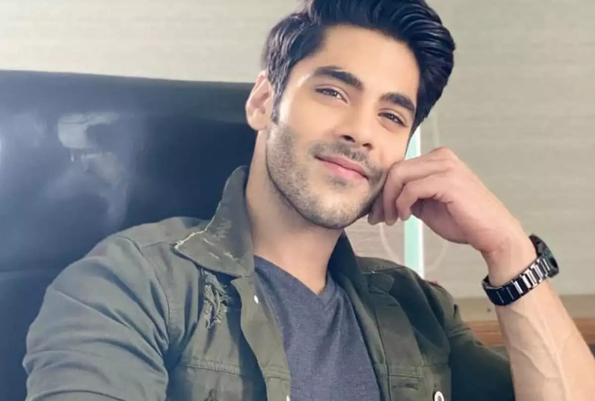 Know who is bigg boss 15 contestant Simba Nagpal he is dating this actress for years