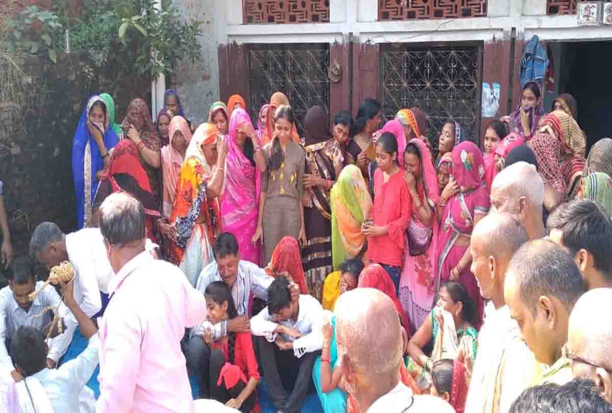 Kanpur triple murder case: last rites of all three took place at Unnao Buxar Ghat
