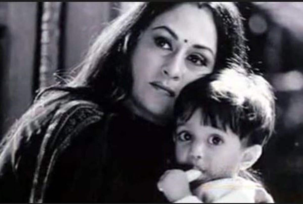 Shahrukh khan son aryan khan in ncb custody know some interesting facts about him