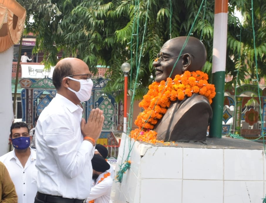 Entire world is influenced by Bapu and Shastri ji