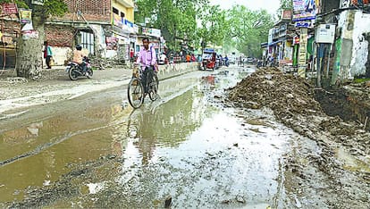 Weather update varanasi Moist winds and rain made pink cold season know upcoming days weather forecast