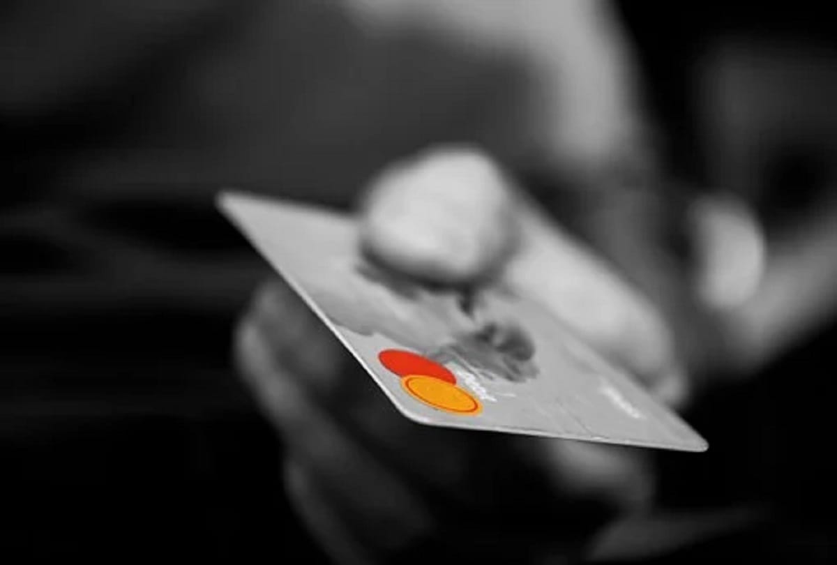 credit card benefits from rewards to cashback and discounts