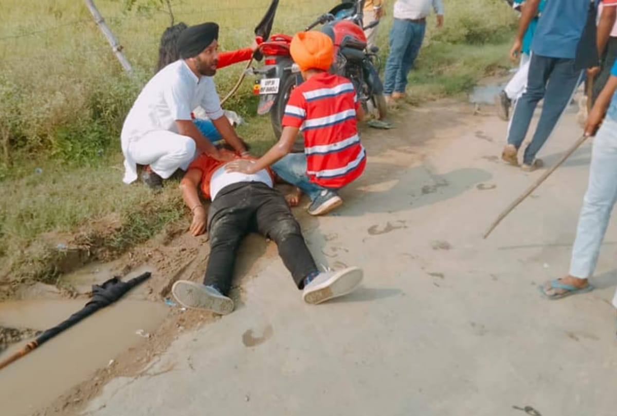 Akhilesh Yadav and Priyanka Gandhi tweet on Lakhimpur khiri incident.