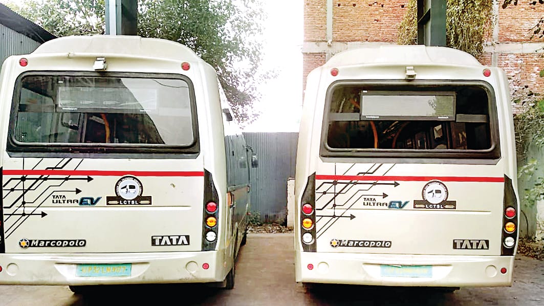25 Electric buses will run on ten roots