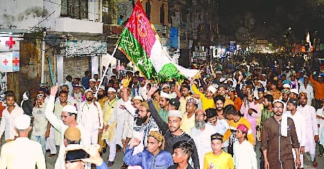 Lehra Utha Parcham-e-Rajvi