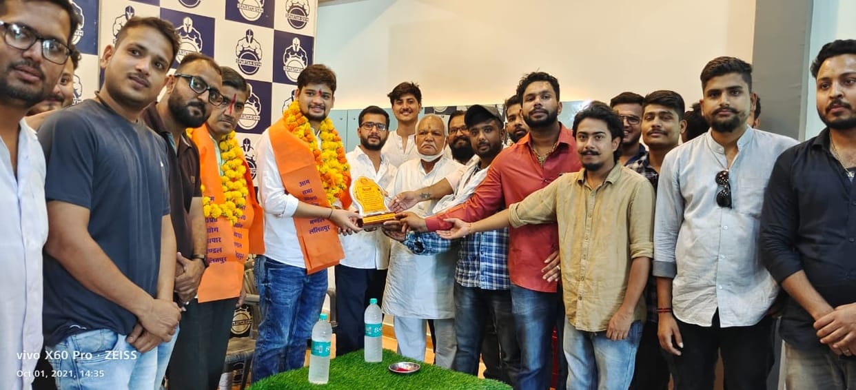 prakhar jain honored, civil servics exam, 90th rank