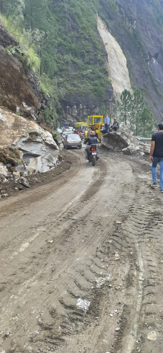 nh-5 block due to landslide in near chora for four hour