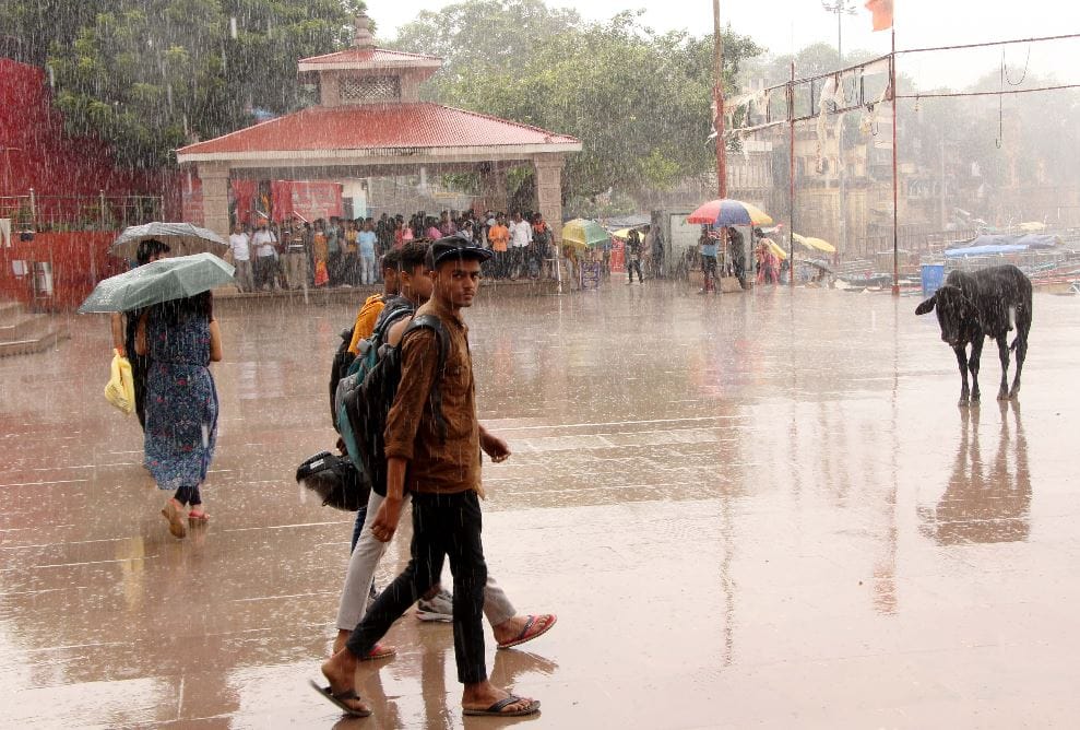 Weather update varanasi Moist winds and rain made pink cold season know upcoming days weather forecast