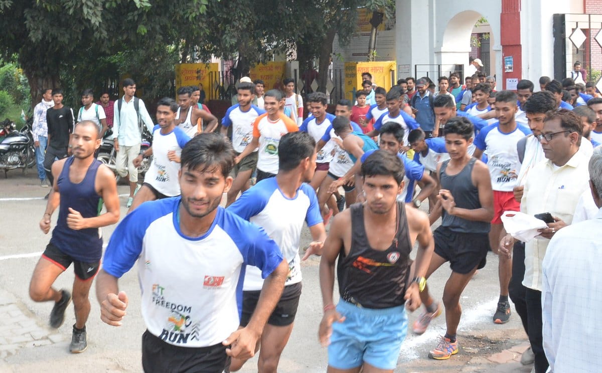 Swati and Parul first in Freedom Run