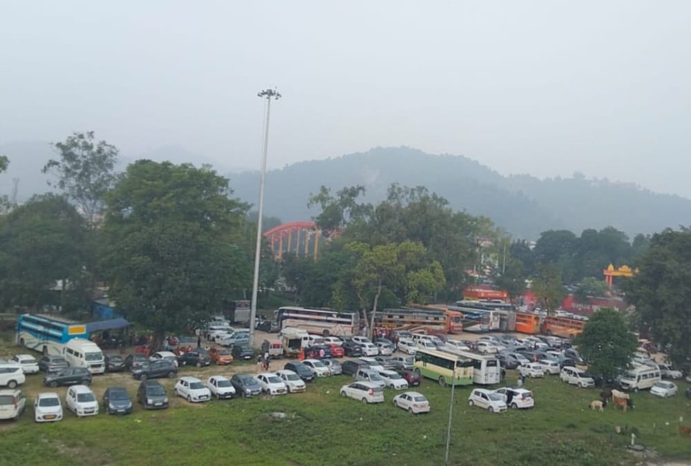 Haridwar News: Other State vehicle entry ban in City on weekends due to Tourist Crowd