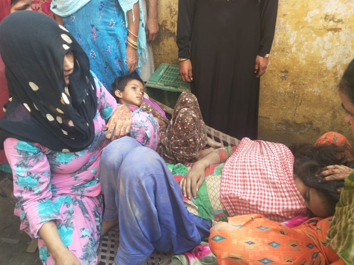 Kutcha house collapsed, couple and three children buried under rubble