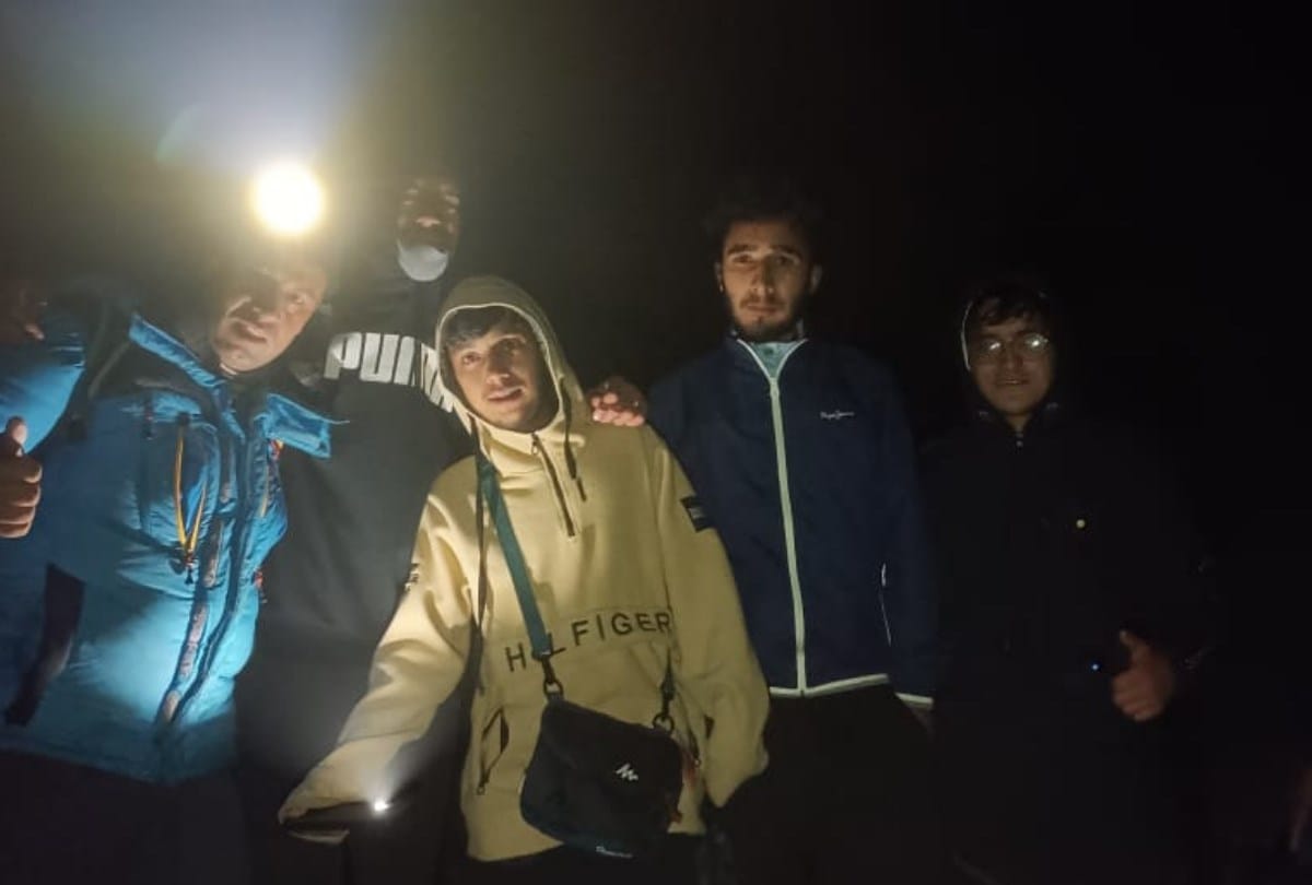 Chanshal Saru lake four boys stranded rescue by police team in midnight