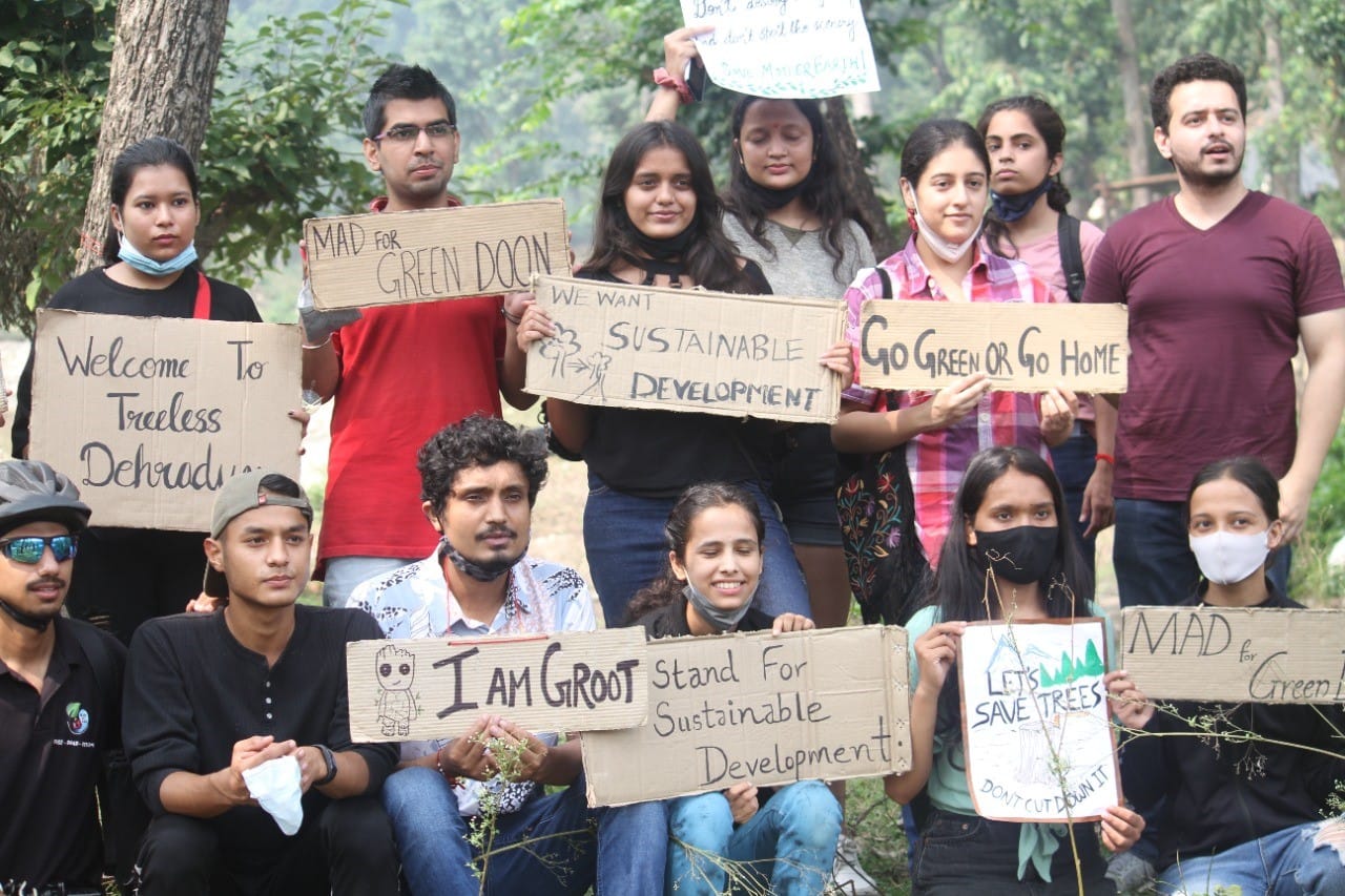 chipko movement in dehradun: people came out in protest against the 11 thousand trees cutting see photo